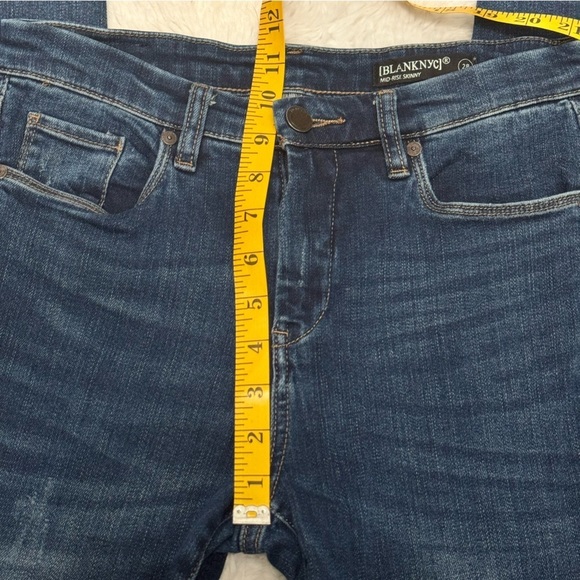 Blank NYC mid rise skinny jeans size 28 - Picture 9 of 11
